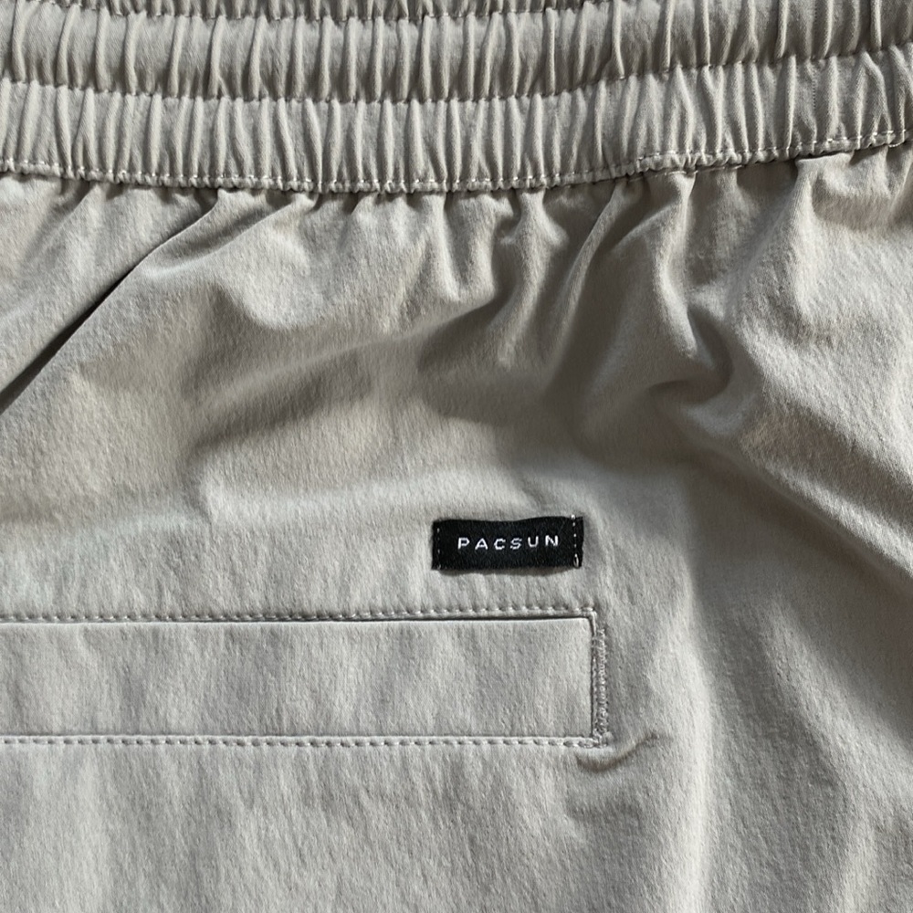Men's Gray Cargo Shorts - Picture 5 of 6